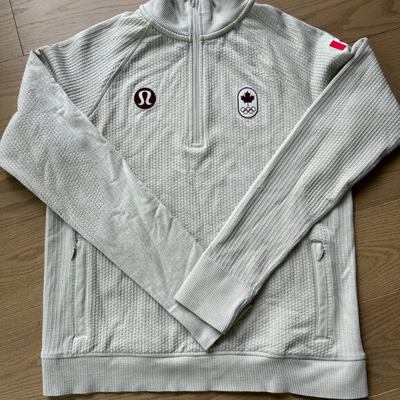Lululemon x Team Canada Half-Zip Waffle Sweatshirt – Size  XS_S - Picture 3 of 4